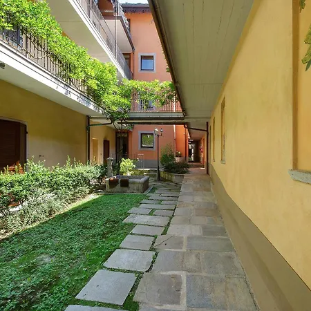Mont Nery Apartamento Issime